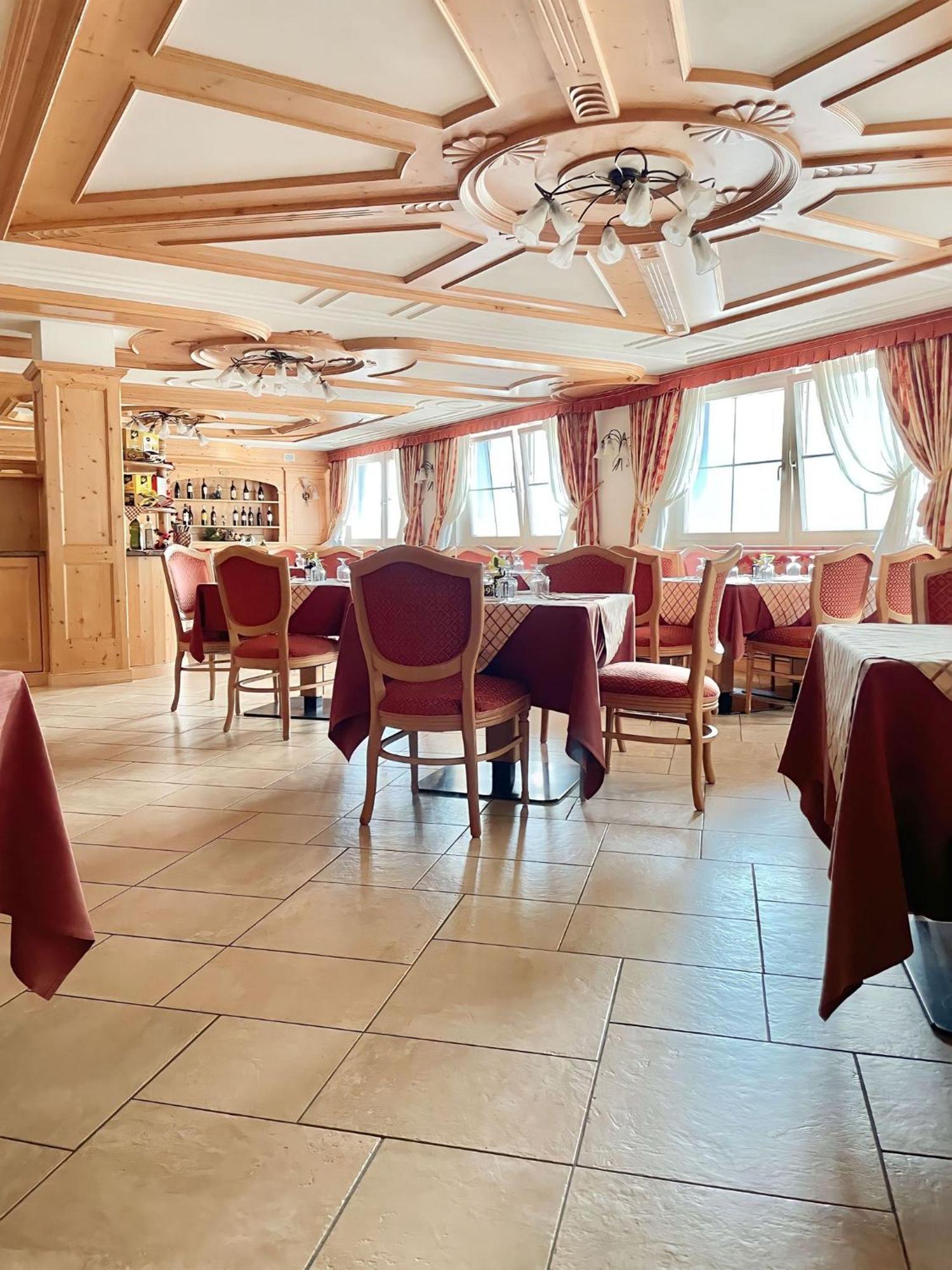 Hotel Panorama Passo del Tonale Eksteriør bilde